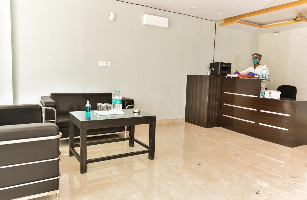 Hotel Luxury Collection Gurgaon Exterior photo
